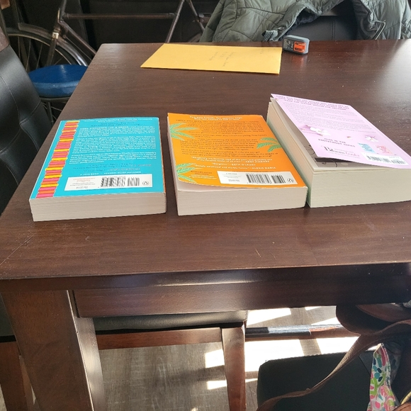 3 books Emily Henry & Lucy Score - Picture 4 of 5